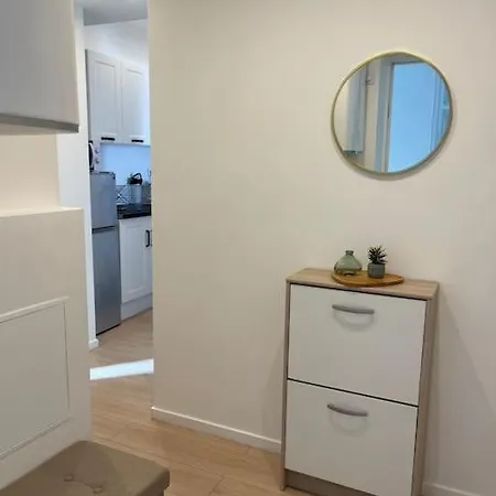 A 2 Pas De La Et Parking Prive